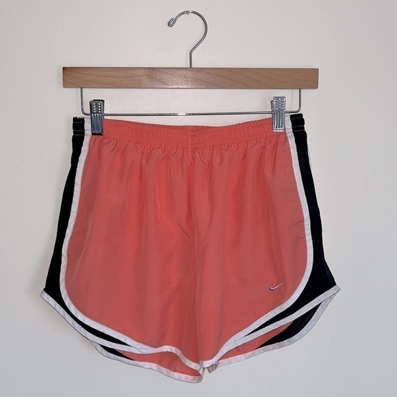 Nike Dri-Fit Peach Athletic Shorts - Picture 1 of 5